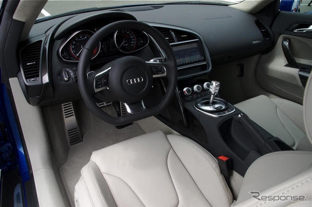 アウディ R8 V10モデル 発売…サーキットを意識