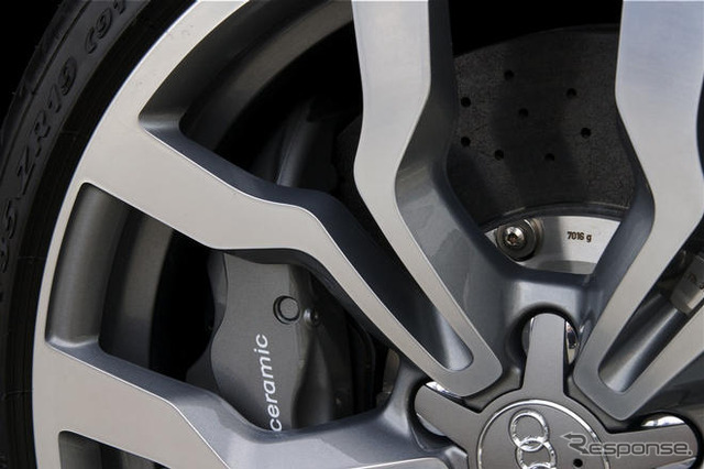 アウディ R8 V10モデル 発売…サーキットを意識