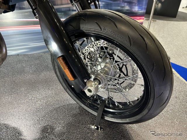 スズキ DR-Z4SM(大阪モーターサイクルショー2025)