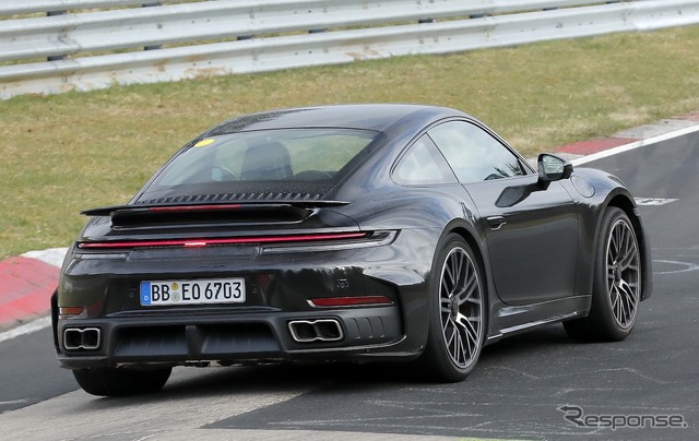 ポルシェ 911ターボS 改良新型のプロトタイプ