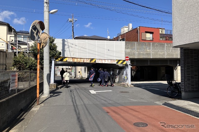 桁下高さ1.8m、京成線・お花茶屋～青砥