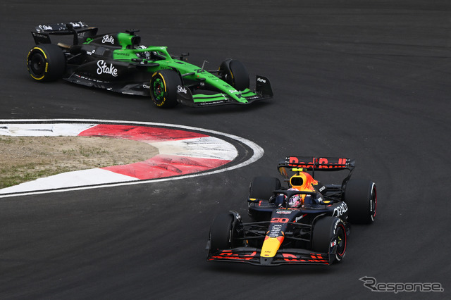 #30 L.ローソン/レッドブルRB21(2025年F1第2戦 中国GP)。