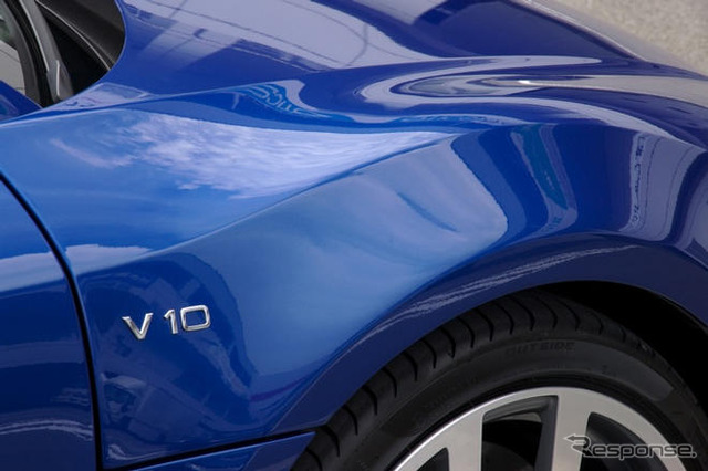 アウディ R8 V10モデル 発売…ライバルは?