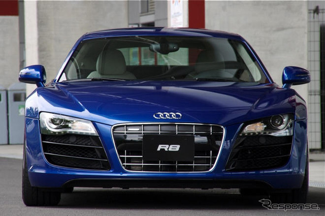 アウディ R8 V10モデル 発売…ライバルは?
