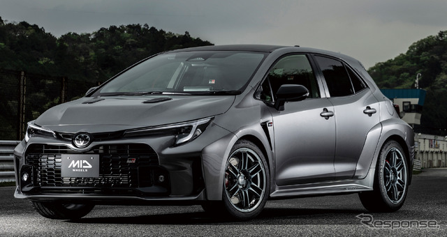 MID RACING R26 × TOYOTA GRカローラ
