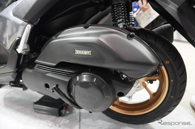 「YECVT」を搭載するヤマハ NMAX155(東京モーターサイクルショー2025)
