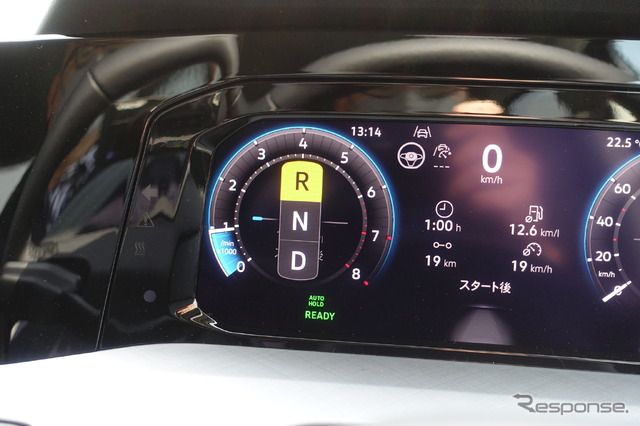 VW ゴルフヴァリアント eTSI アクティブ