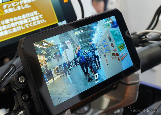 タナックスのスマートライドモニター(大阪モーターサイクルショー2025)