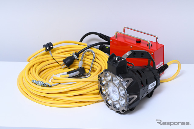 消防専用LED投光器のX-BUSTER(クロスバスター)
