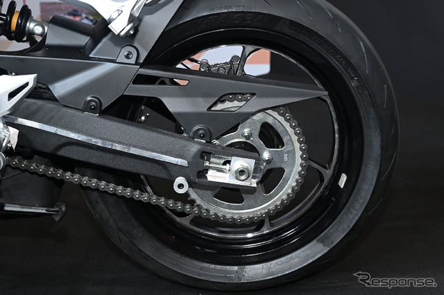 QJモーター SRK400RS(東京モーターサイクルショー2025)