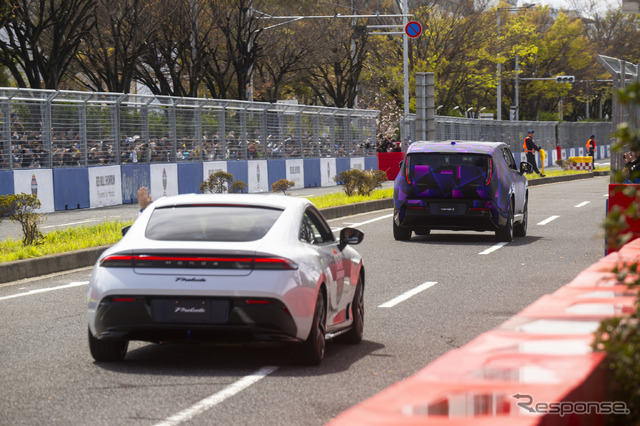 Honda 0 SUVの後を走るプレリュード・プロトタイプ(Red Bull Showrun × Powered by Honda)