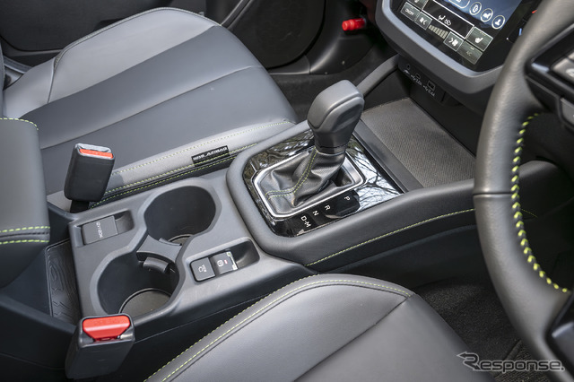 スバル フォレスター 新型(X-BREAK S:HEV EX)