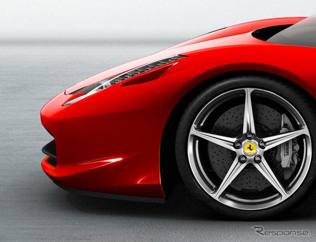 フェラーリ 458イタリア…V8サウンドを聞く