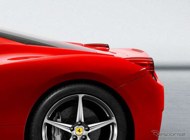 フェラーリ 458イタリア…V8サウンドを聞く