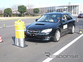 JAFとオリンパス子会社、高齢ドライバーの視覚・運転能力を研究