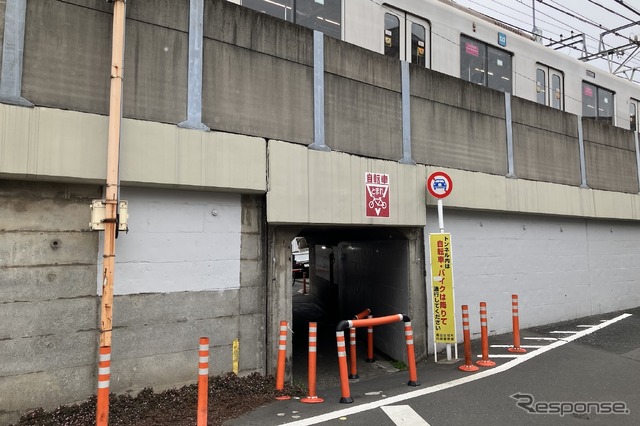 桁下1.9m（？）、東武線・東向島～鐘ケ淵