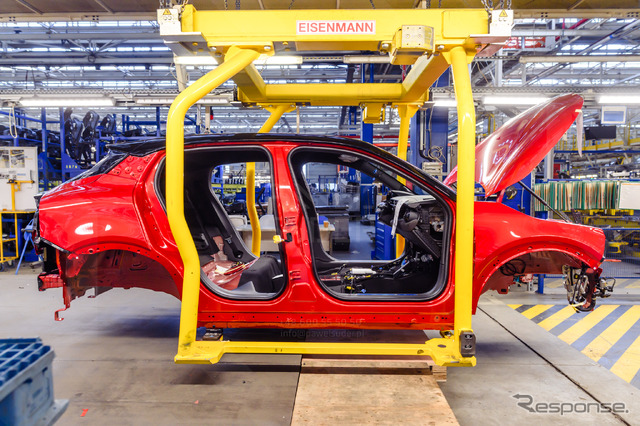 アルファロメオ『ジュニアQ4』の生産をステランティスのポーランド工場で開始