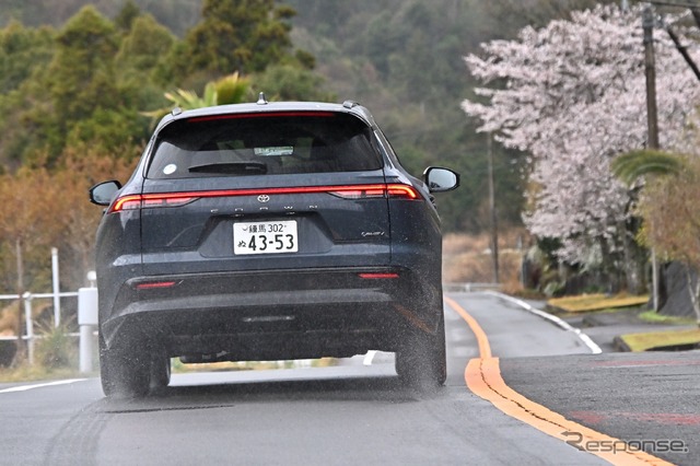 トヨタ クラウンエステート(PHEV)