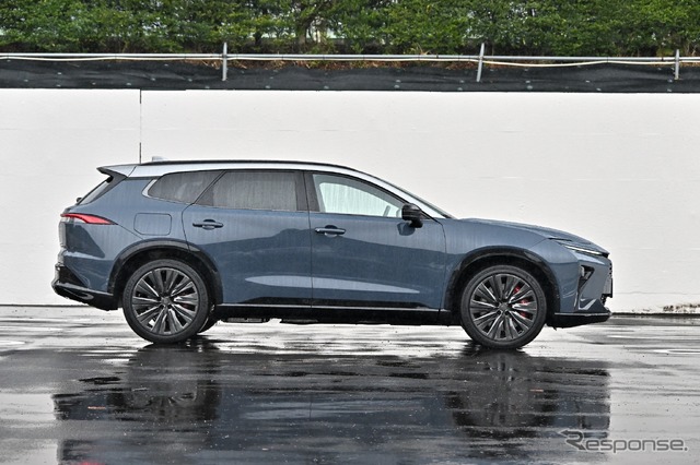 トヨタ クラウンエステート(PHEV)