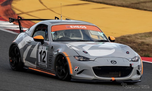 MAZDA SPIRIT RACING ROADSTER CNF concept