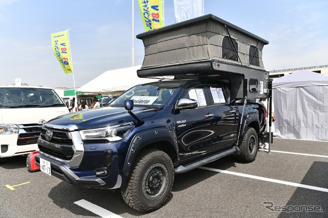 出展されるキャンピングカー