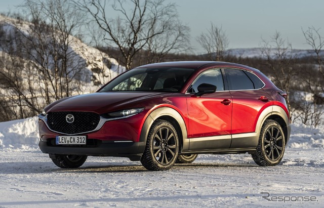 マツダ『CX-30』が持続可能燃料だけで北欧2100kmを走破