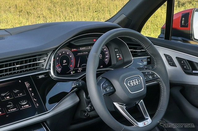 アウディQ7