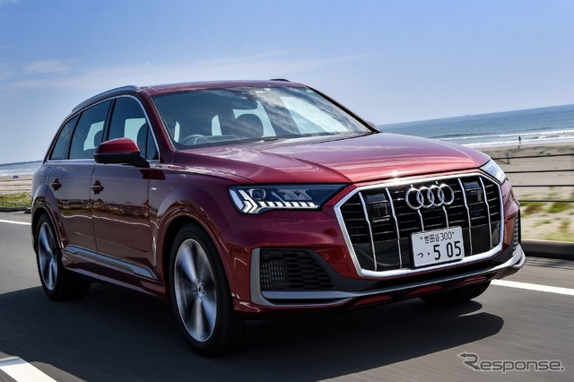 アウディQ7