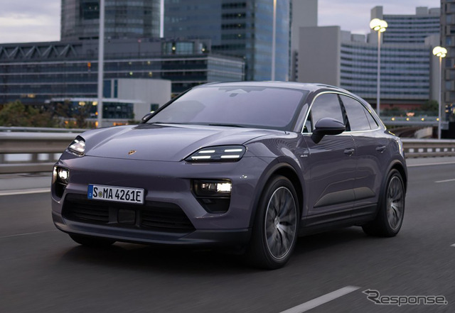 車載ディスプレイで「U-NEXT」が視聴可能になったポルシェ『マカン』