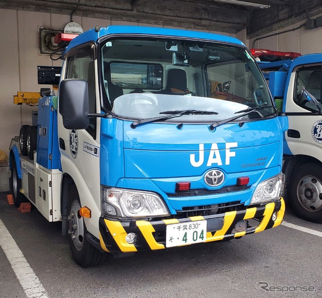 レッカー車