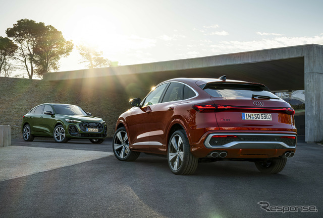 アウディ Q5スポーツバック(左)とSQ5スポーツバック(右)
