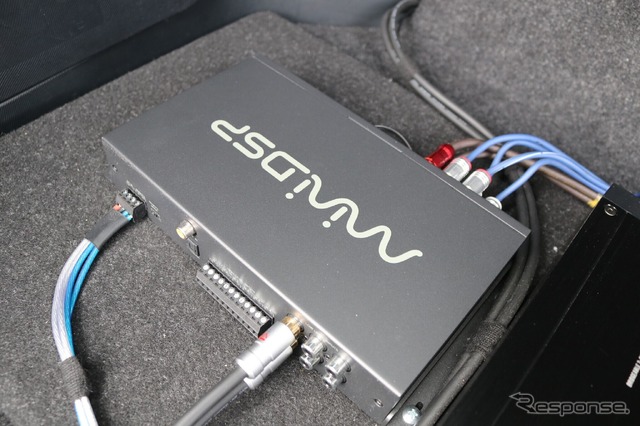DSPには調整機能、音質、システムアップの自由度などを鑑みてminiDSP 8×12DLをチョイスした。