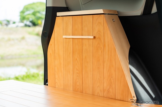 YURTの『シエンタ』用車中泊キット「VANLIFE ROOMKIT」