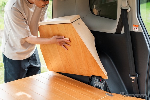 YURTの『シエンタ』用車中泊キット「VANLIFE ROOMKIT」