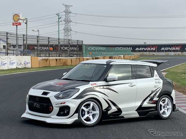 三重トップフューエルのシンボルカーSWIFT