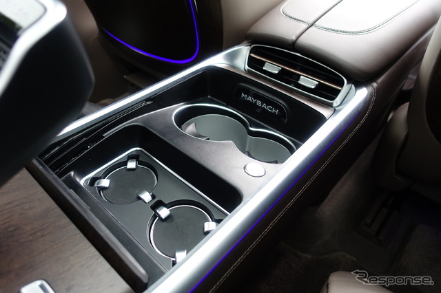 メルセデスマイバッハ EQS 680 SUV
