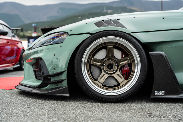 TOYOTA スープラ × ボルクレーシング 21C…レイズファンミーティング2025