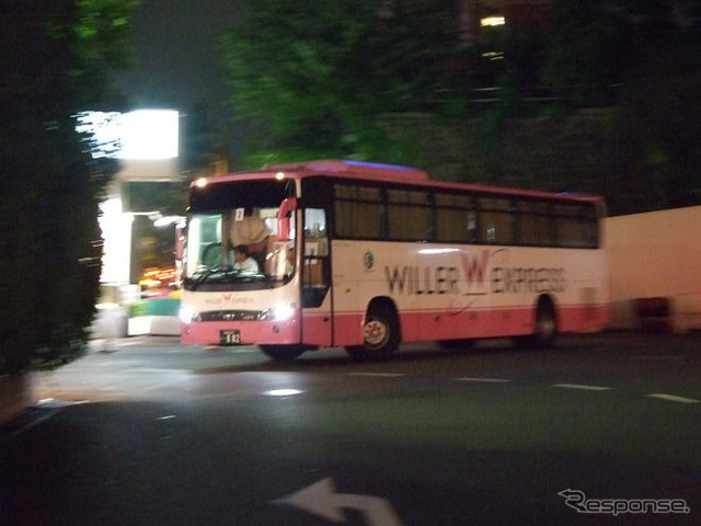 ウィラー ビジネスクラスバス 導入…ハイブリッド車で燃費向上