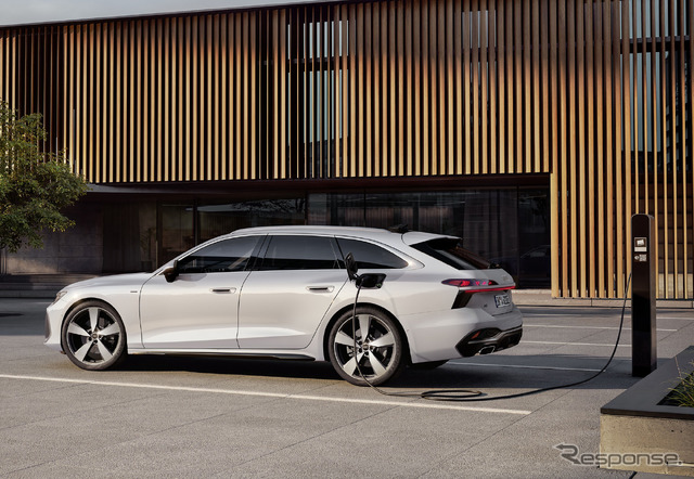 アウディ A6アバント e-ハイブリッドクワトロ