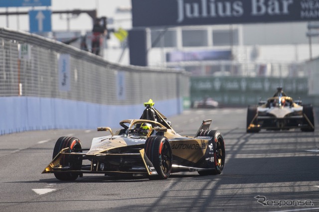ターン10~11のシケインに入ろうとしているところ(東京 E Prix 2024) (c) Formula E