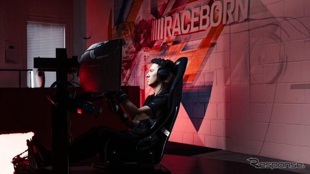 ポルシェがドイツ・ケルン郊外に開設した新たなeスポーツ拠点