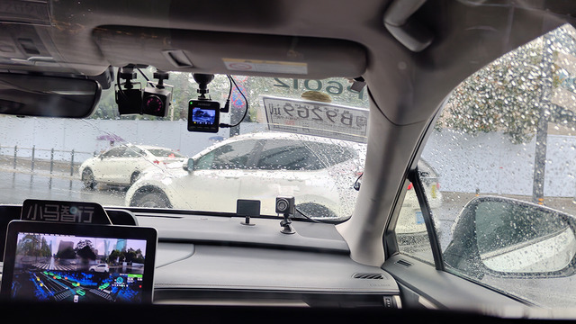 世界最先端の自動運転を体験。無人タクシーはちょっとドキドキしたけど想像以上に快適だった(スマホ沼)