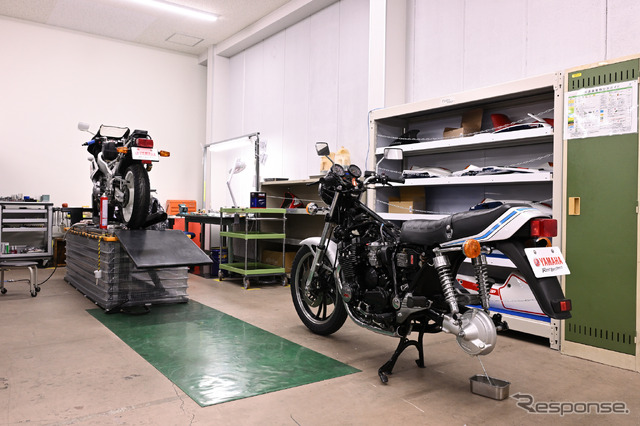 ヤマハ発動機 豊岡技術センターでレストアされる車両