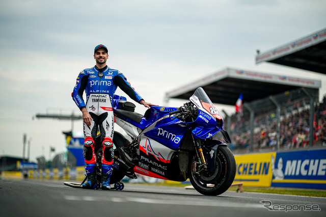 プリマ・プラマック・ヤマハMotoGPが主要パートナーのアルピーヌの誕生70周年記念カラーリング発表