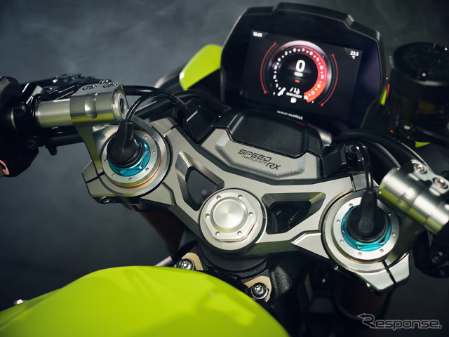 トライアンフ新型『スピードトリプル1200RX』