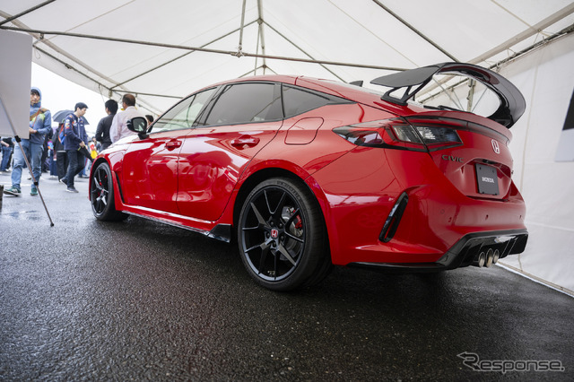 ホンダ シビックタイプR RACING BLACK Package