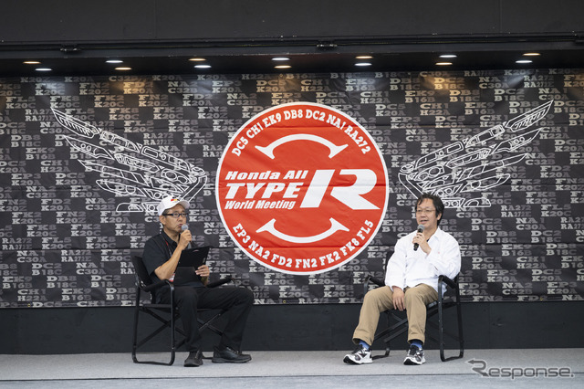 ホンダカーズ野崎の松本正美店長(左)と本田技術研究所の大長尚氏(右)
