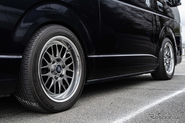 TOYOTA ハイエース × ホムラ2×9L-RA…レイズファンミーティング2025