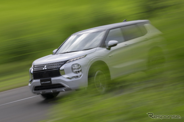 三菱アウトランダー PHEV (北米仕様)
