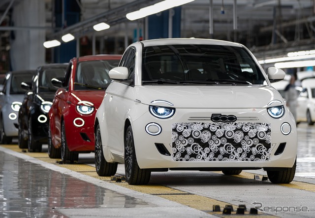 フィアット『500ハイブリッド』新型の先行生産車両
